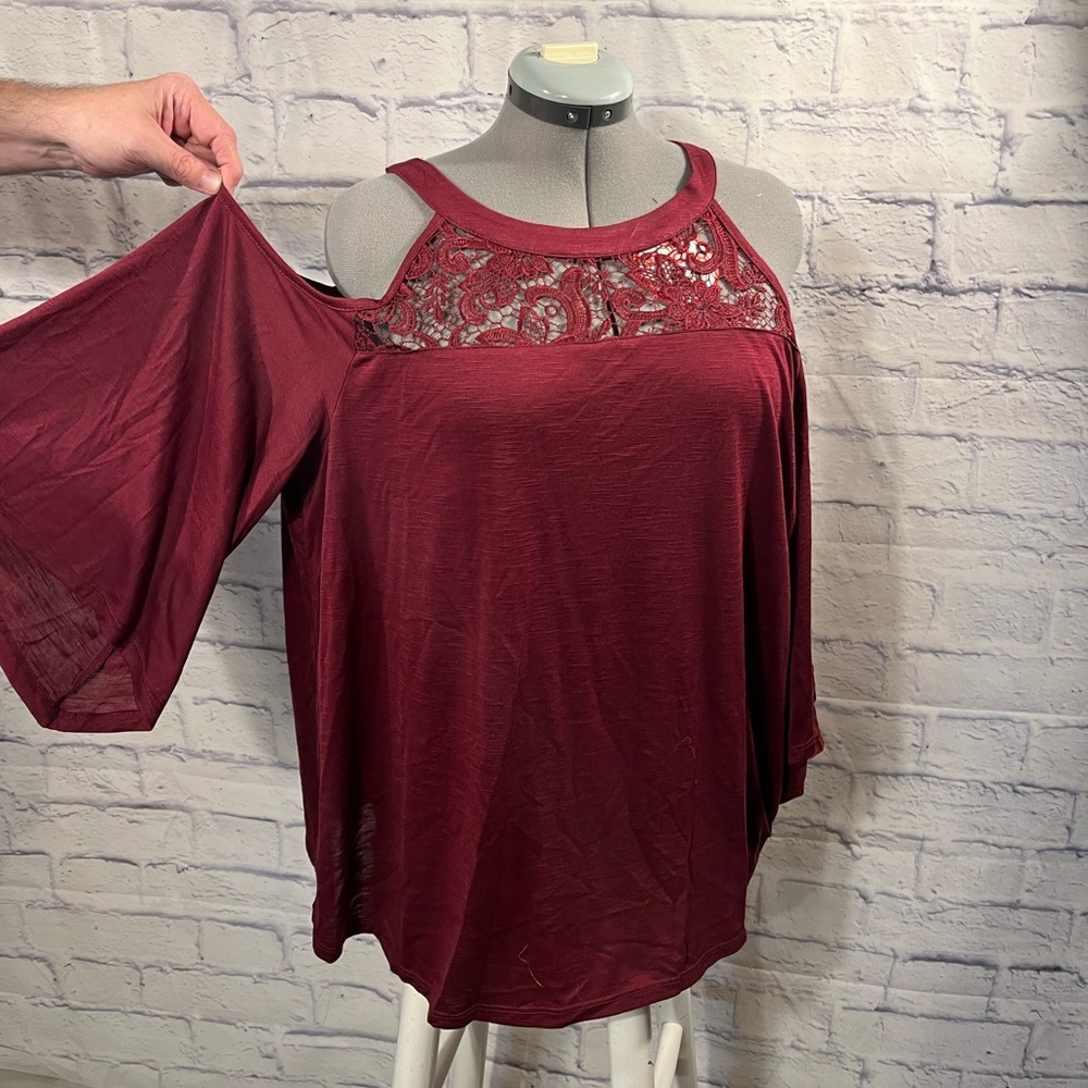 Torrid size 2 (2x) Burgundy Cold Shoulder Top Lace